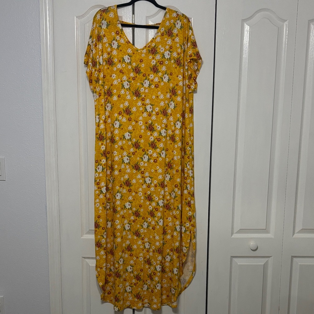 NWT Golden Yellow Floral Maxi Dress